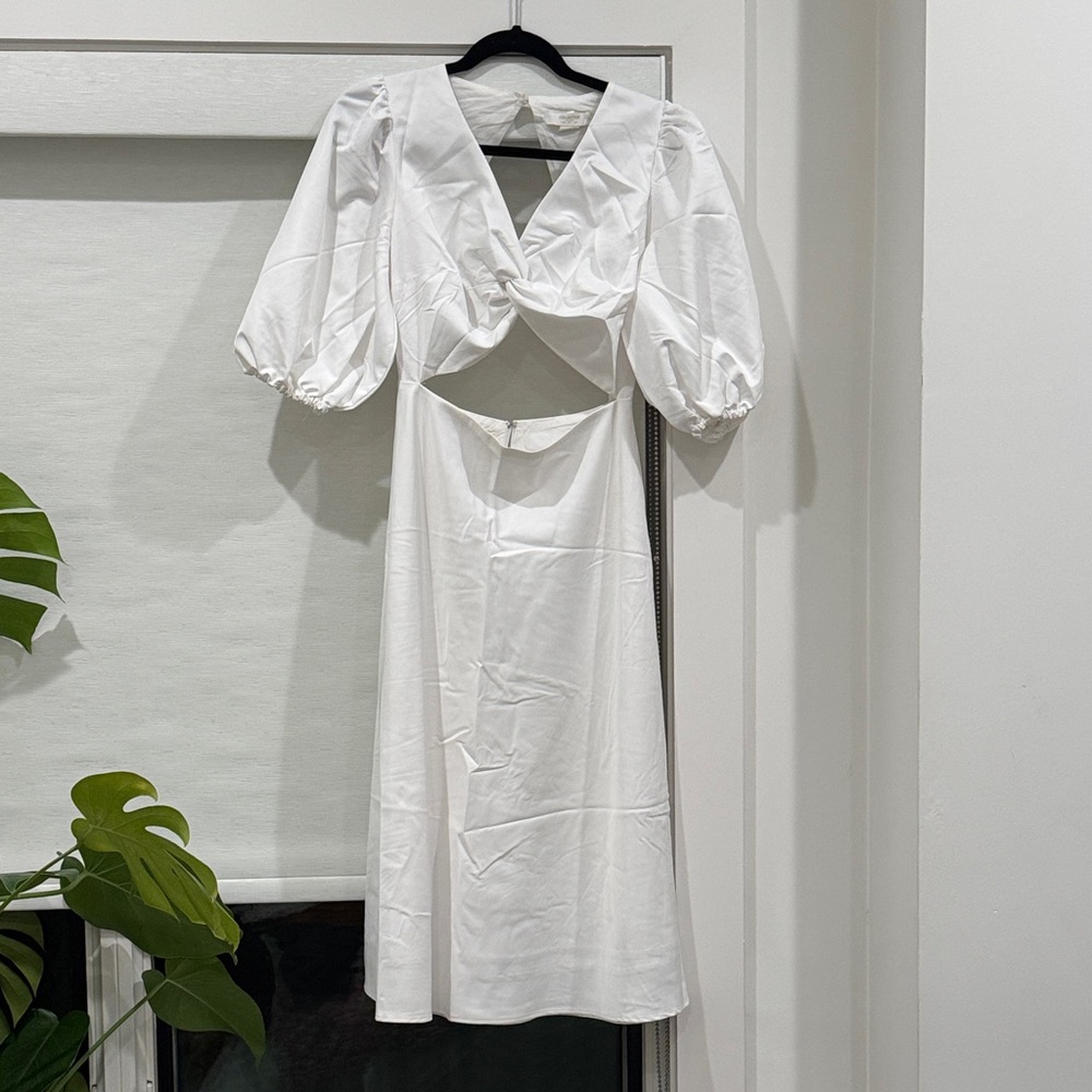 Chic White Long Sleeve Dress